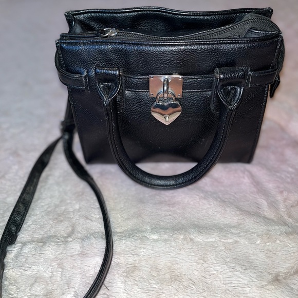 Heart Locket Side-Bag - Picture 2 of 3